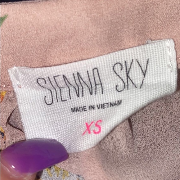 Floral Pink Blouse - Picture 3 of 3